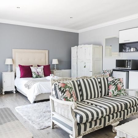 Namaste Spacious Studio Apartment Langebaan Exterior foto