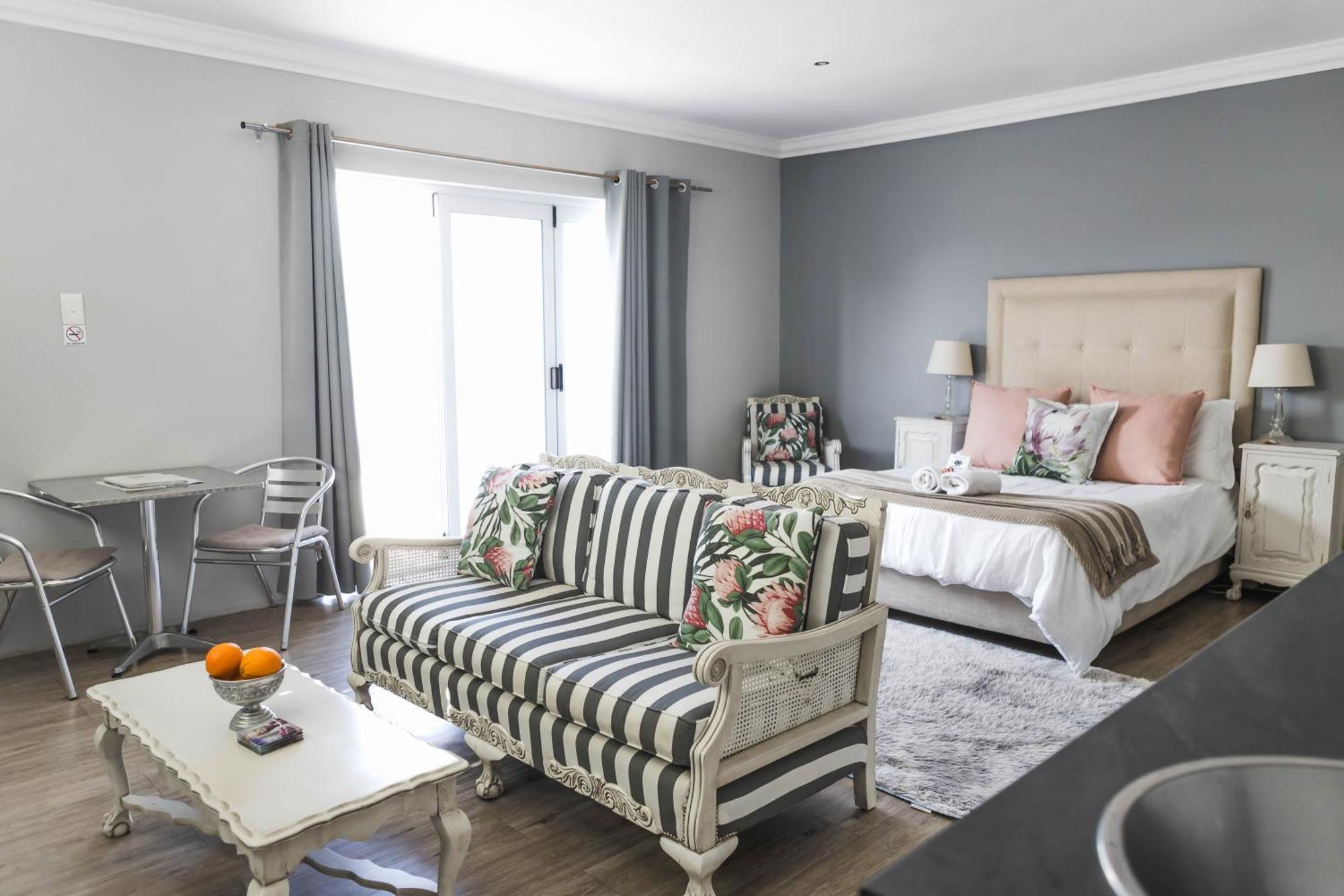 Namaste Spacious Studio Apartment Langebaan Exterior foto